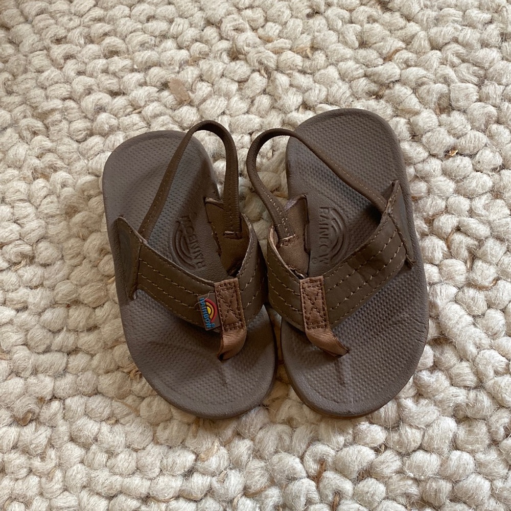 NWOT Rainbow Sandals for Kids, size 10.5